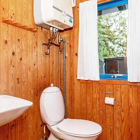 5 Person In H Jslev Bøstrup